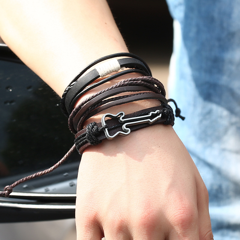 Hip-hop rock jewelry bracelets - đánh giá và giá Men Accessories Singapore