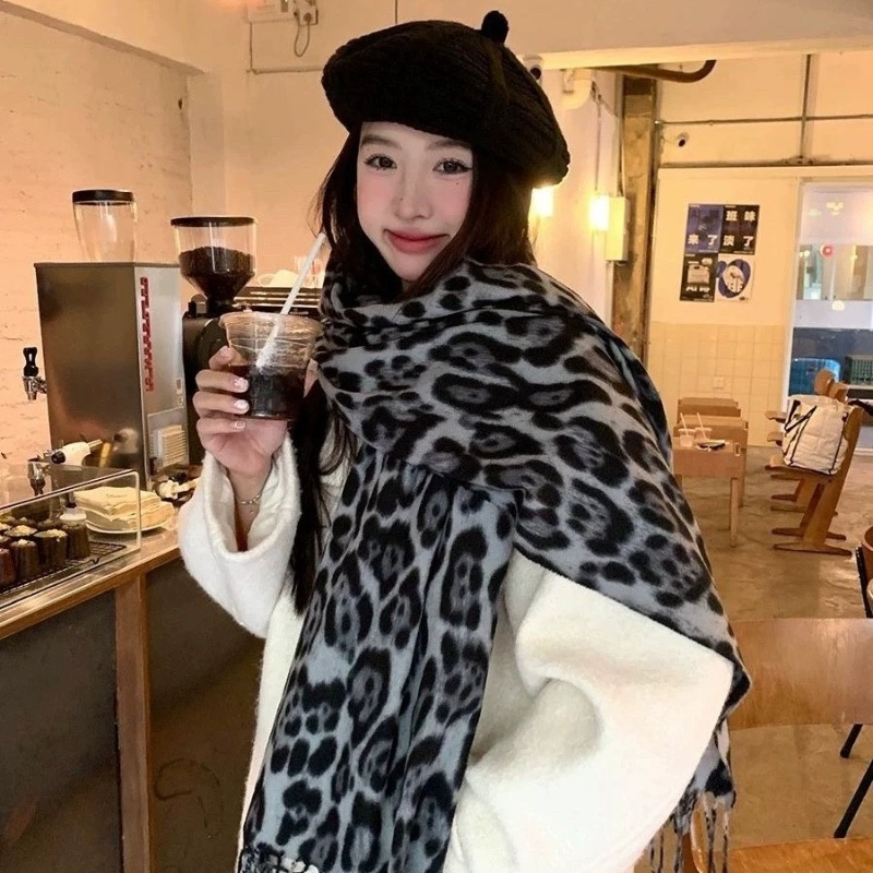 2025 New Retro Silk Leopard Pa - đánh giá và giá Mens Accessories Style